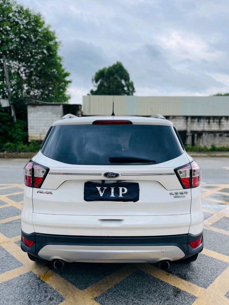 东莞17年福特翼虎8