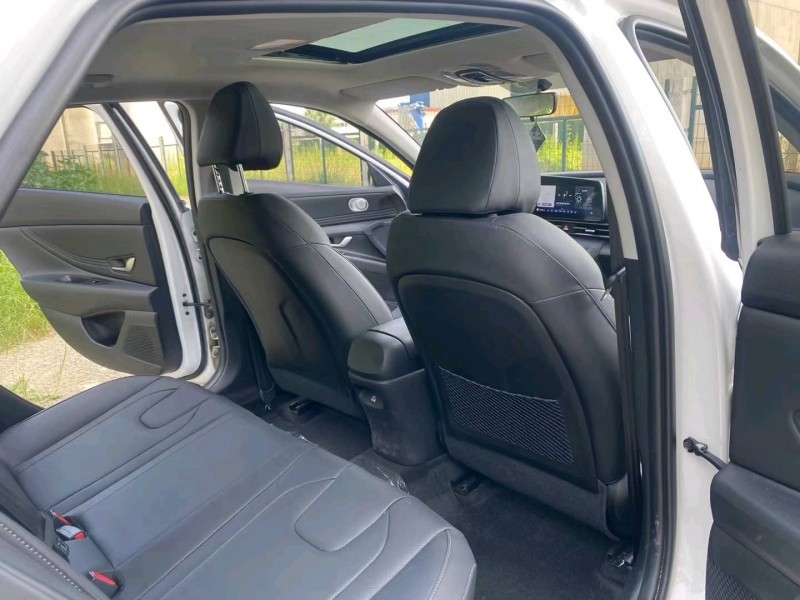 济宁22年现代伊兰特2