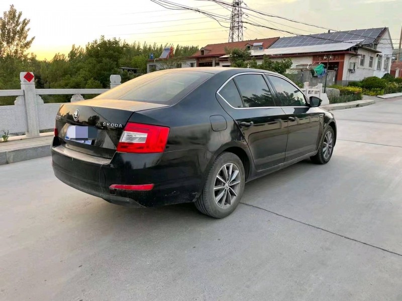 东营17年斯柯达明锐3