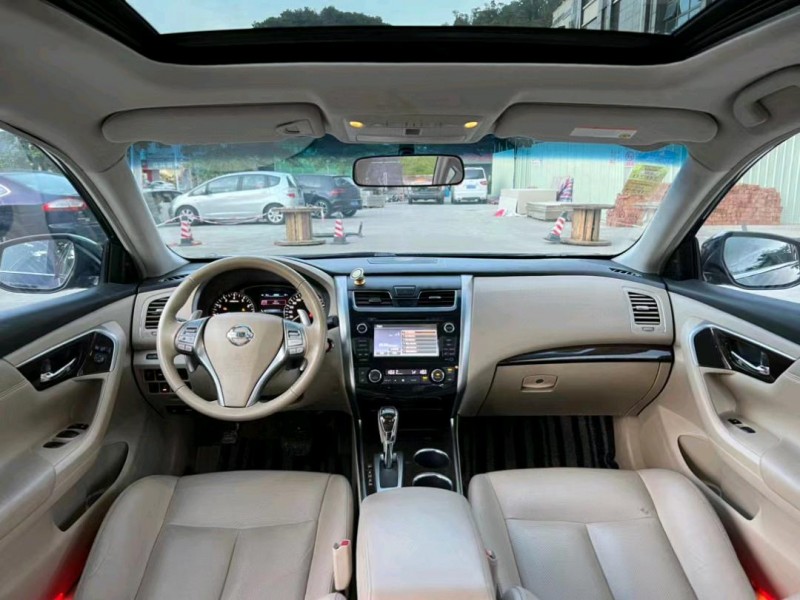 东莞13年日产天籁5