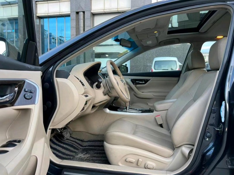 东莞13年日产天籁7