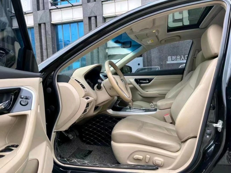 东莞17年日产天籁7