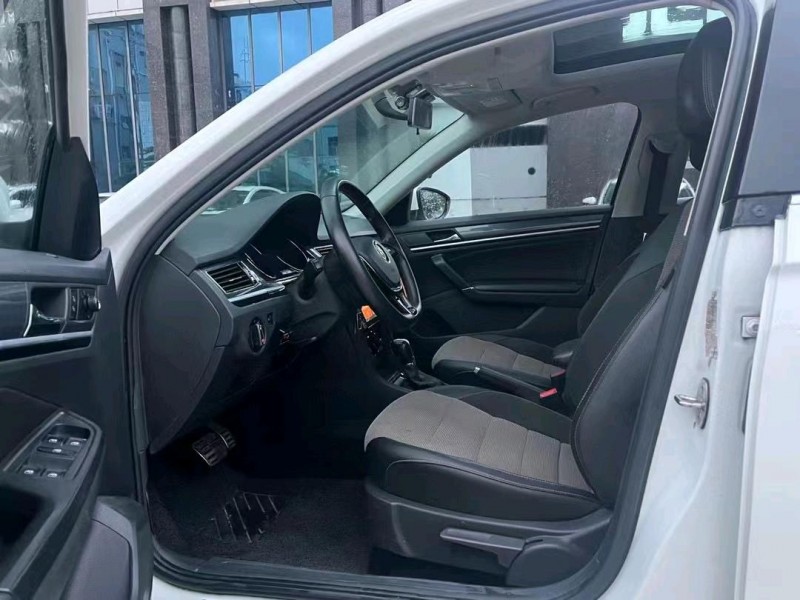 东莞18年大众蔚领7