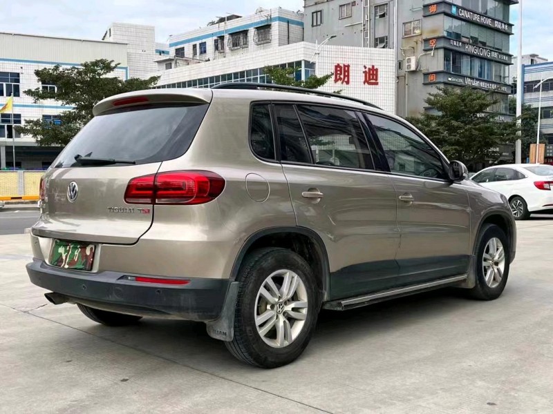 东莞15年大众途观8
