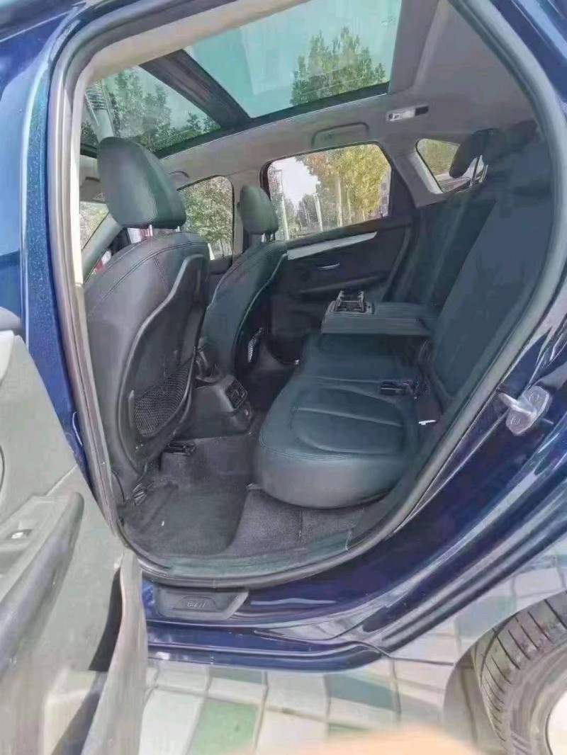 北京18年宝马2系2