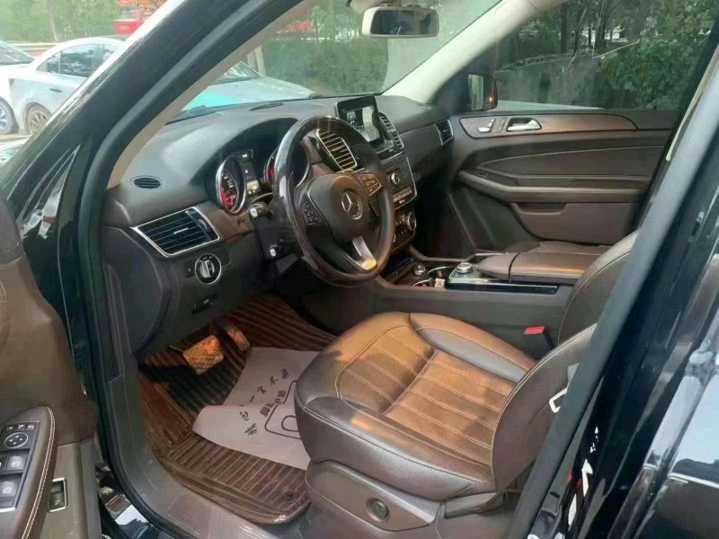 北京16年奔驰GLE4