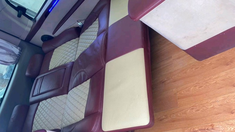 枣庄12年奔驰唯雅诺6