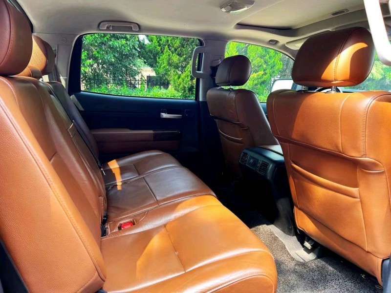 潍坊13年丰田坦途2