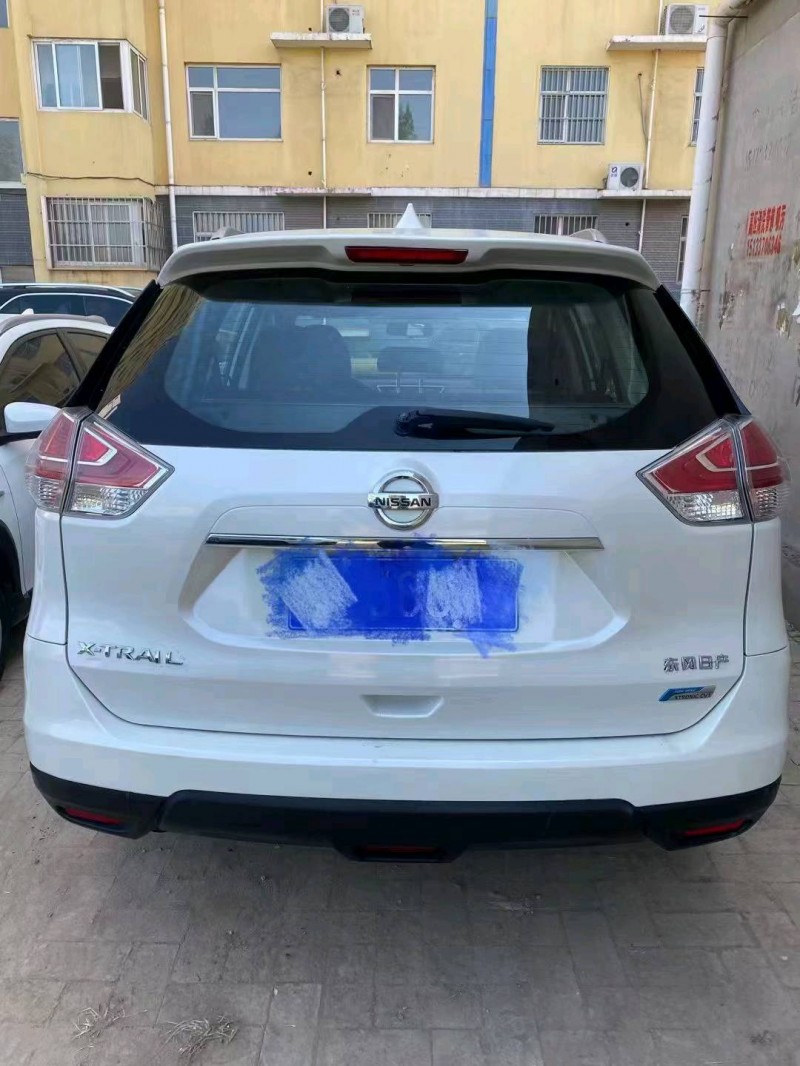 保定15年日产奇骏7