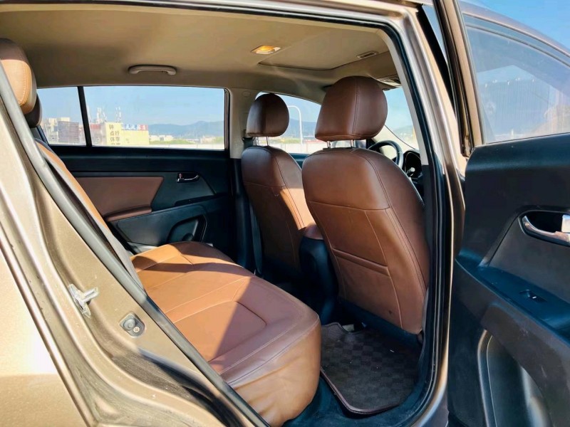 东莞14年起亚智跑4