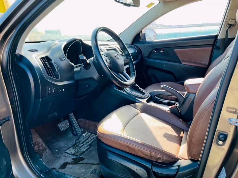 东莞14年起亚智跑6