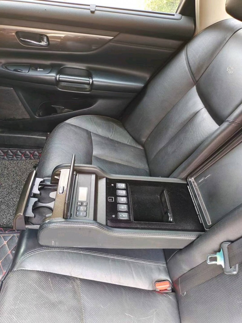 保定15年日产天籁5