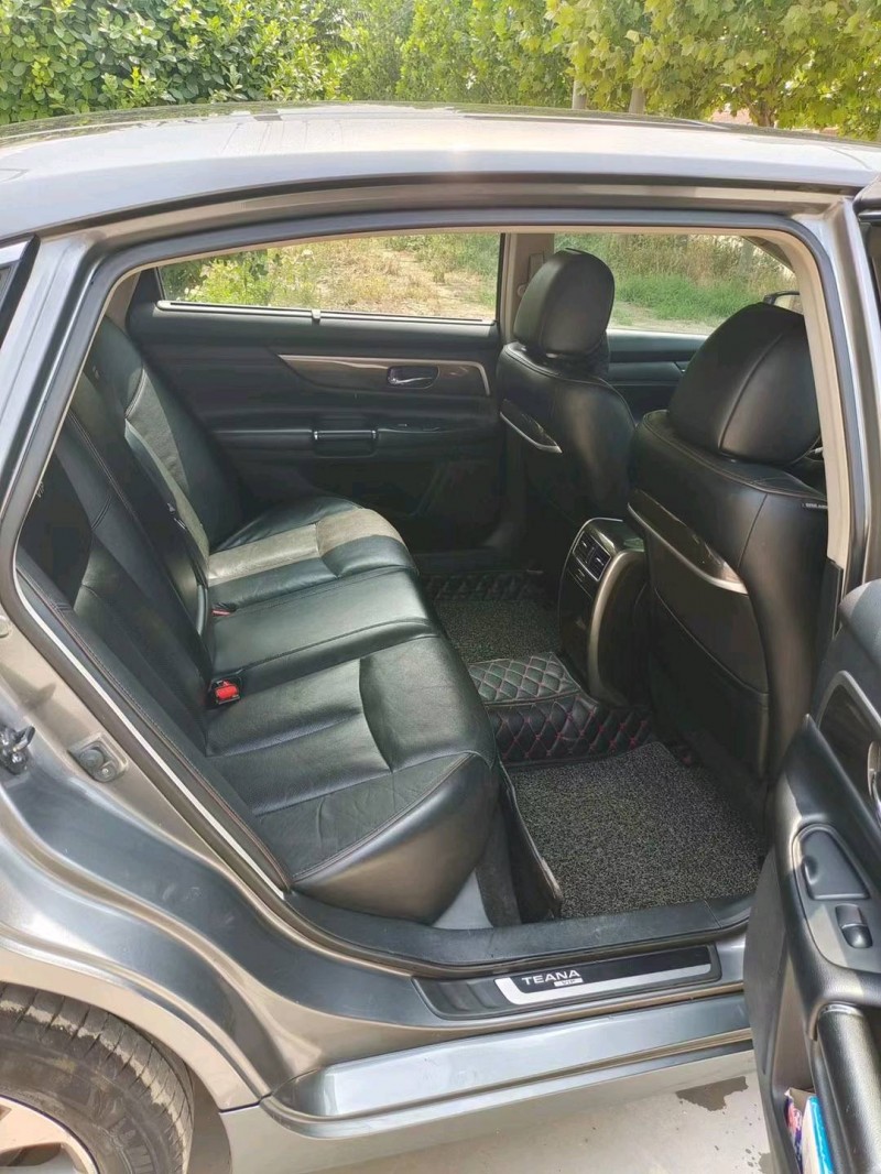 保定15年日产天籁7