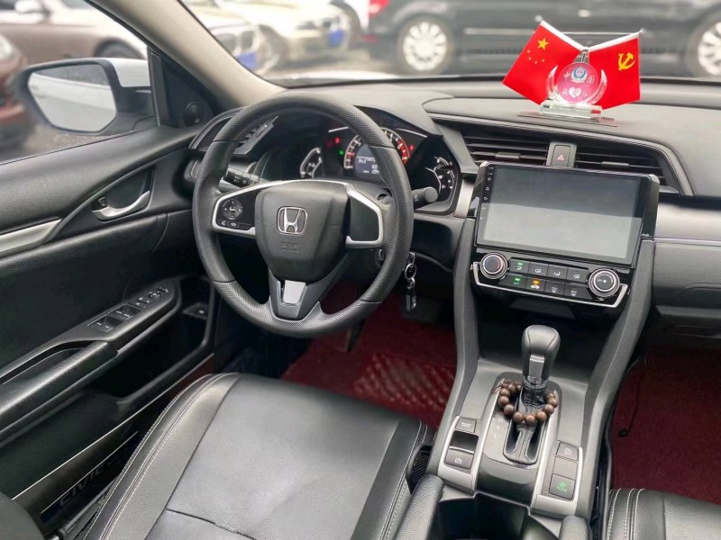 广州17年本田思域8