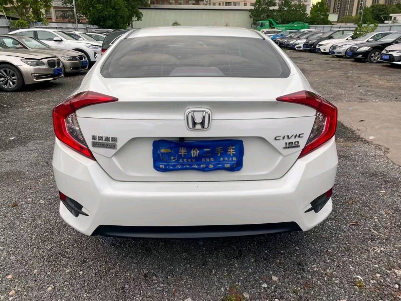 广州17年本田思域9