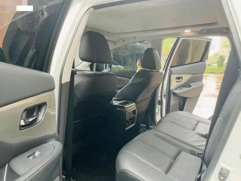 东莞21年日产楼兰6