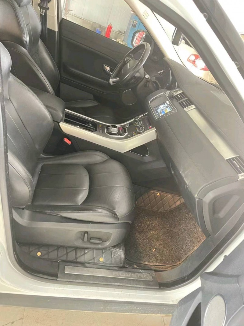 保定16年路虎极光5