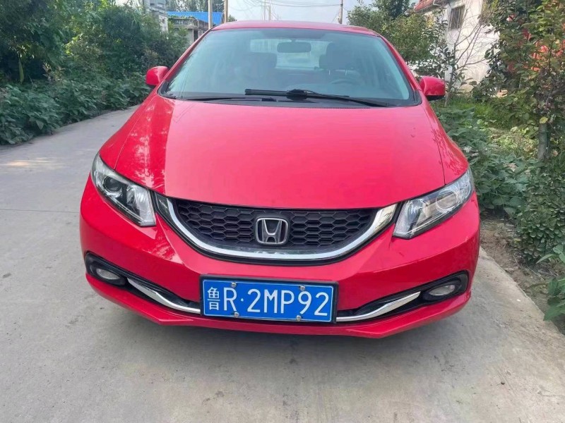 青岛15年本田思域1