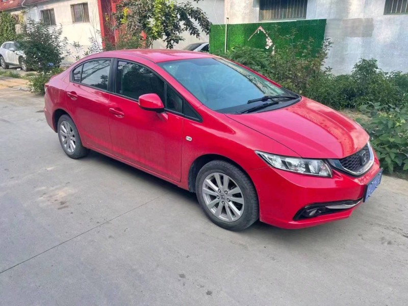 青岛15年本田思域2