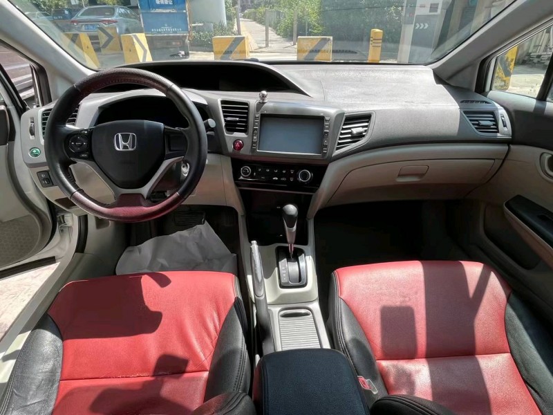 广州13年本田思域6