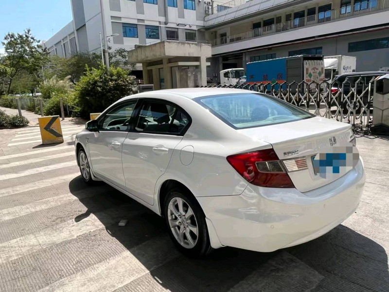 广州13年本田思域8