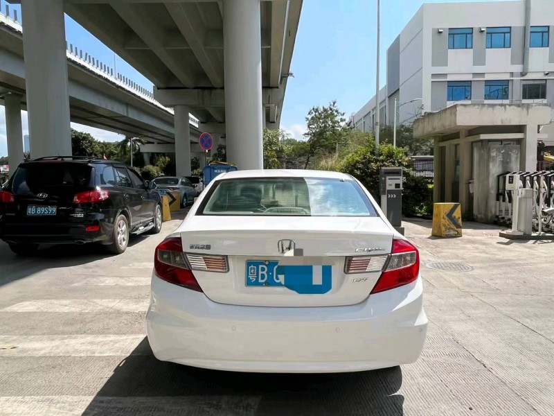 广州13年本田思域9