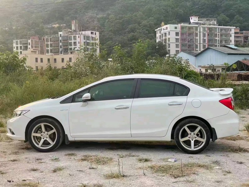 广州12年本田思域5