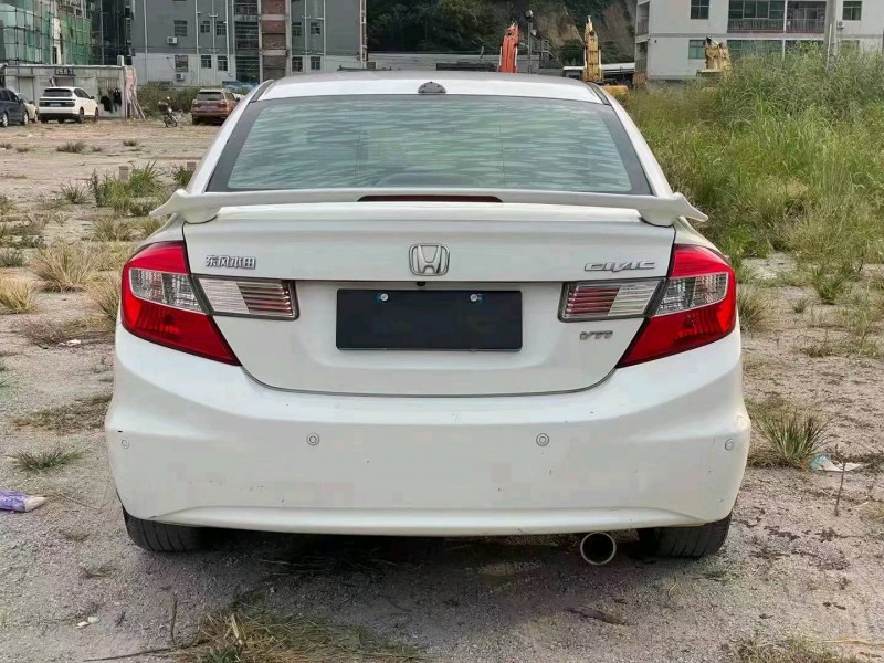 广州12年本田思域9