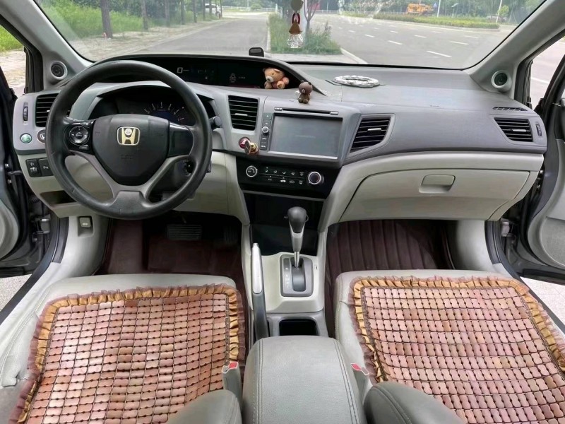 青岛12年本田思域6