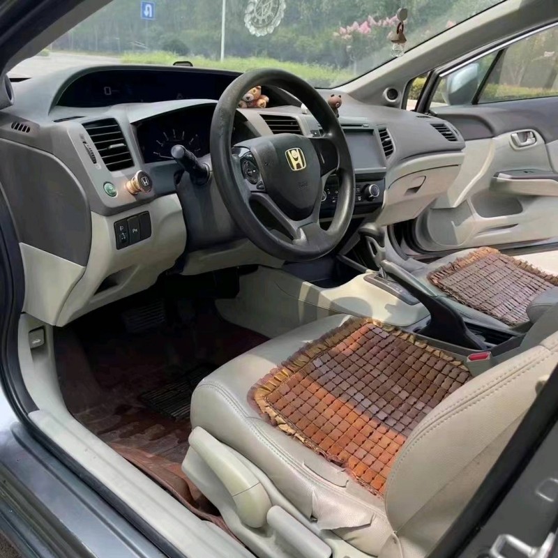 青岛12年本田思域7