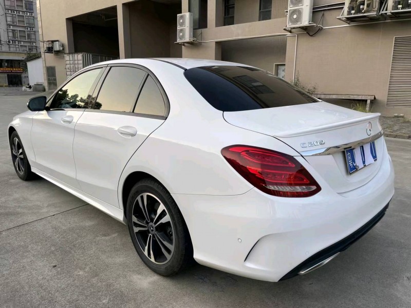广州18年奔驰C7