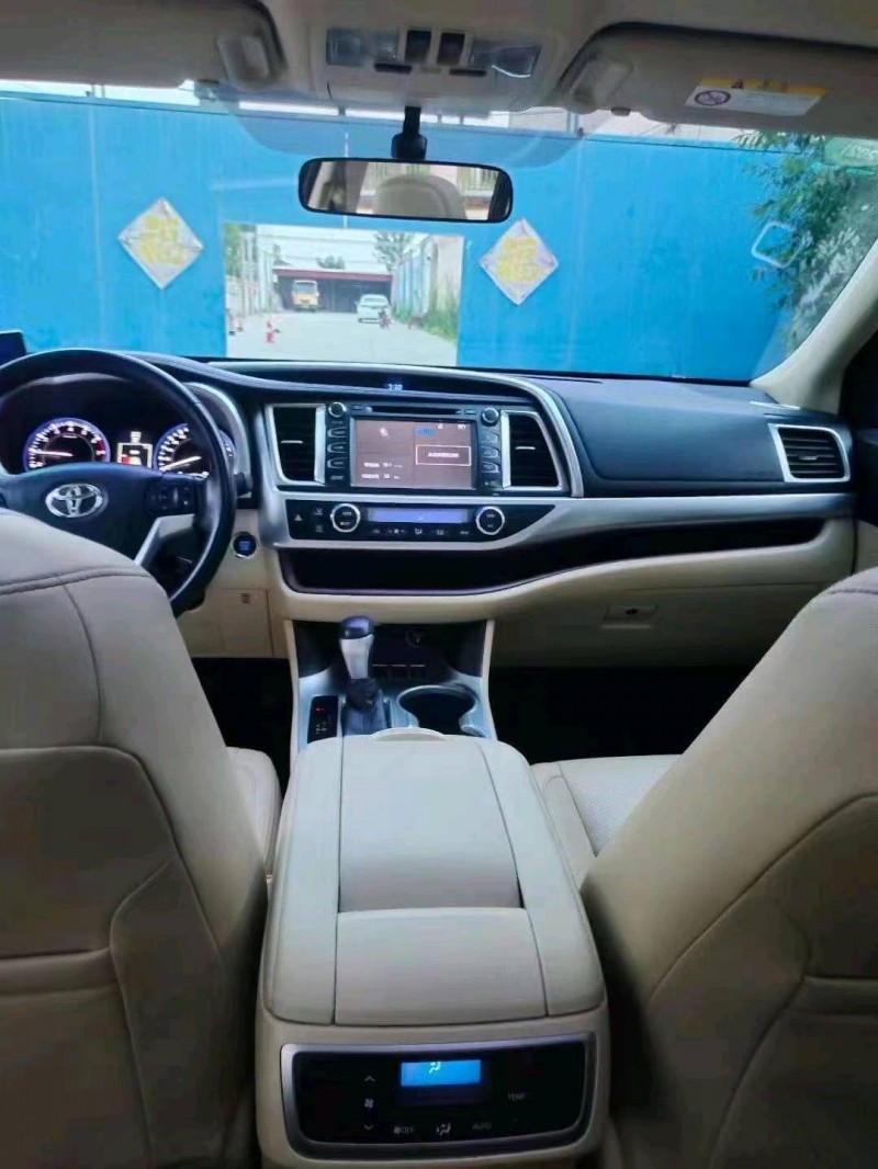 保定15年丰田汉兰达6