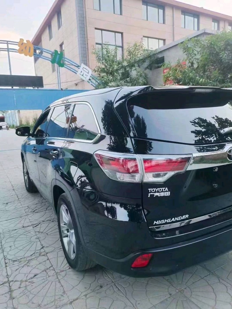 保定15年丰田汉兰达9