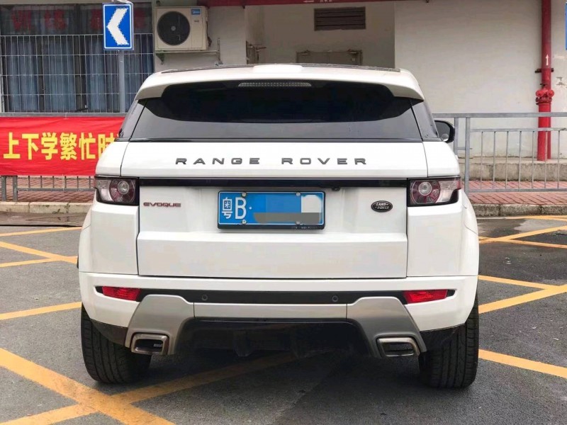 广州13年路虎极光9