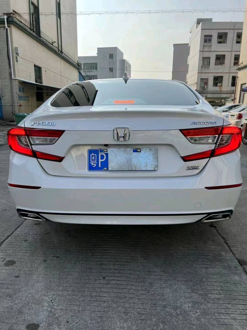 中山21年本田雅阁4