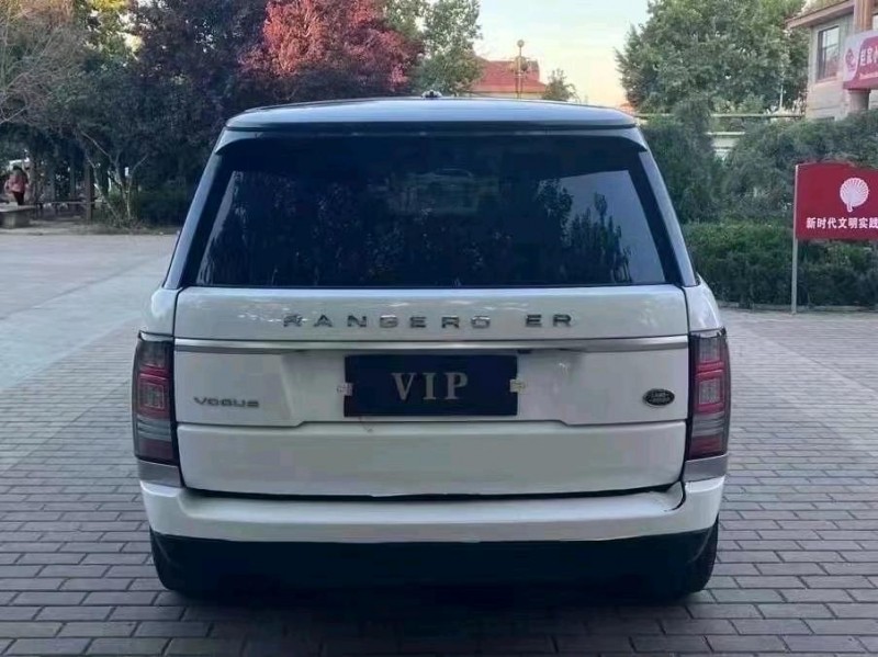 青岛14年路虎揽胜行政6