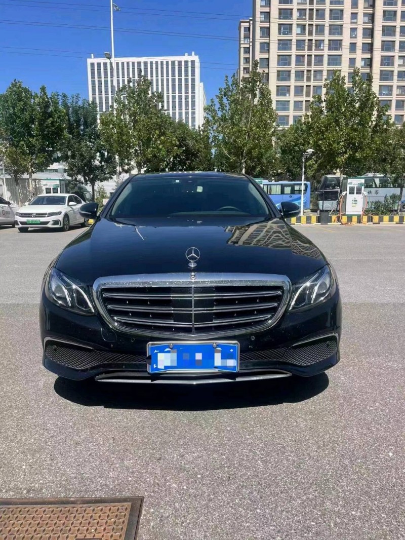 东营17年奔驰E1