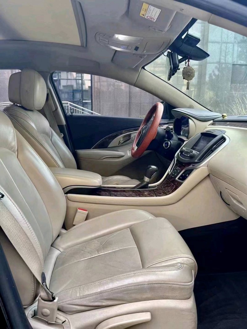 烟台15年别克君越2