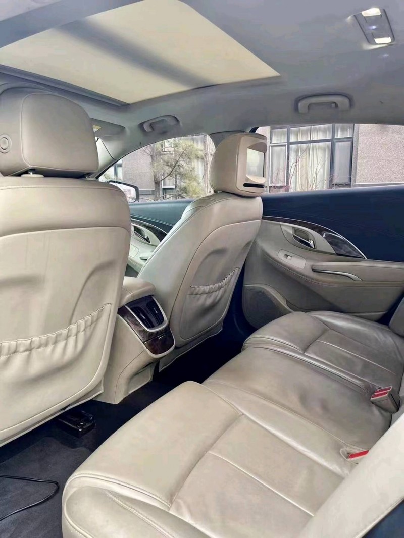 烟台15年别克君越1