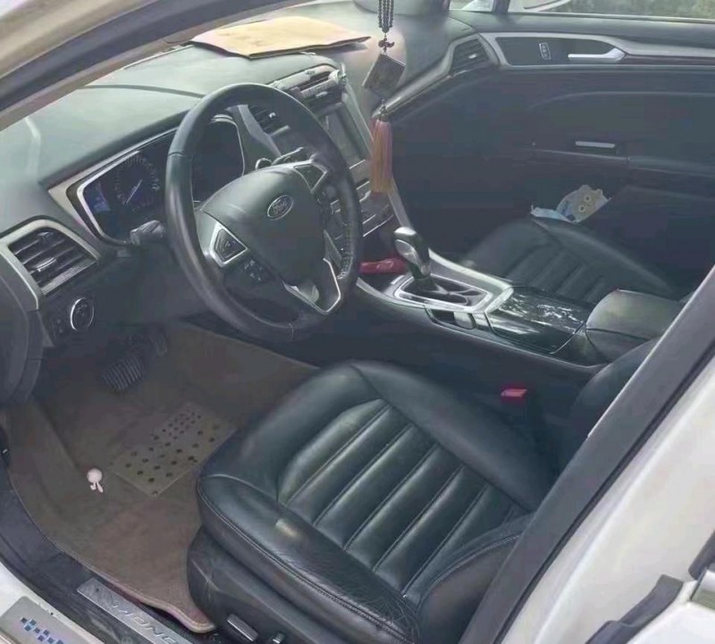 青岛14年福特蒙迪欧5