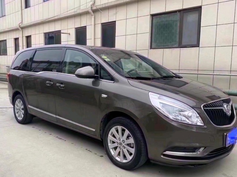 青岛18年别克GL82