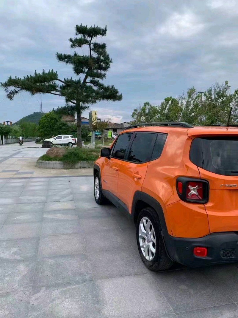 宜春18年Jeep自由俠1
