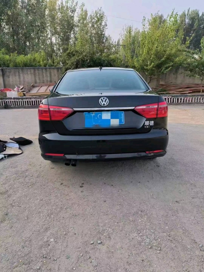 北京13年大众朗逸9