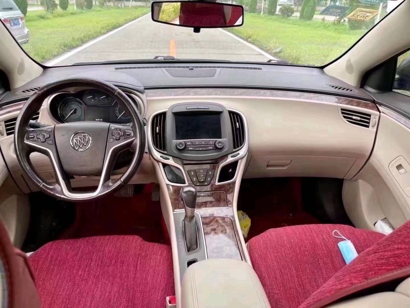 枣庄15年别克君越4