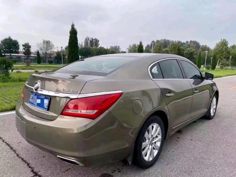 枣庄15年别克君越7