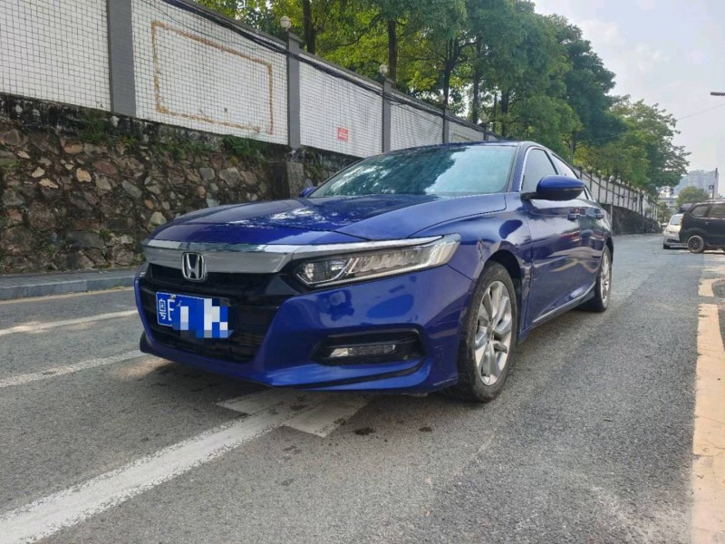 广州18年本田雅阁2