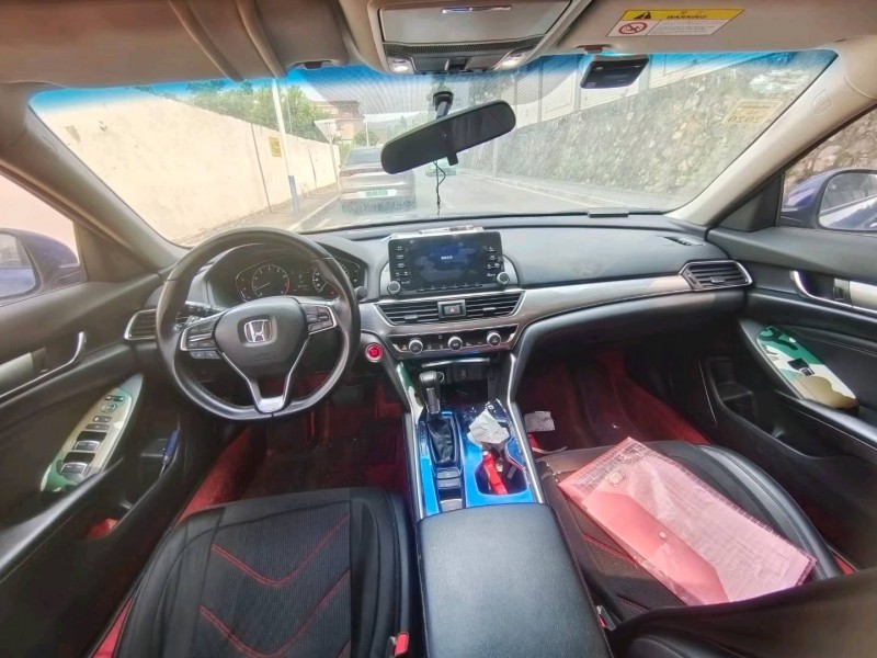 广州18年本田雅阁8