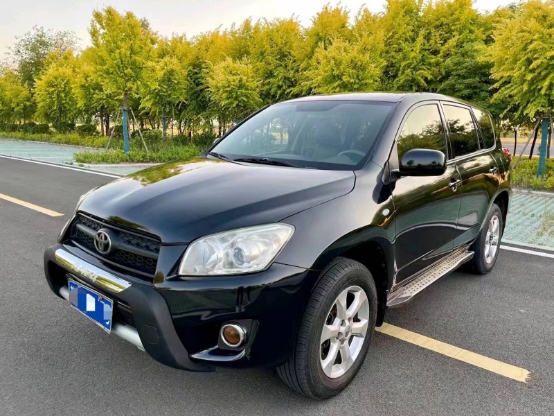 枣庄12年丰田RAV42