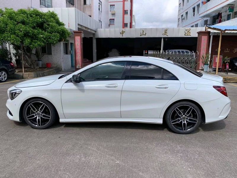中山18年奔驰CLA7