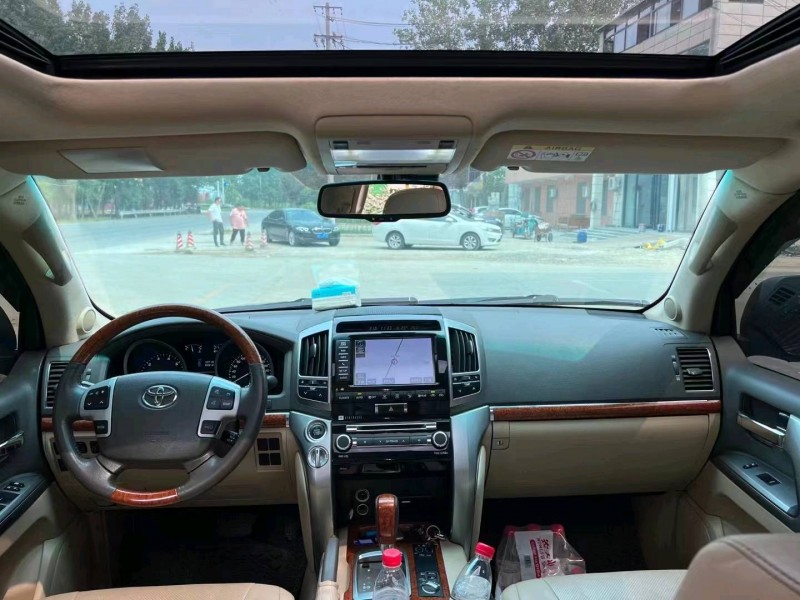 北京15年丰田兰德酷路泽6